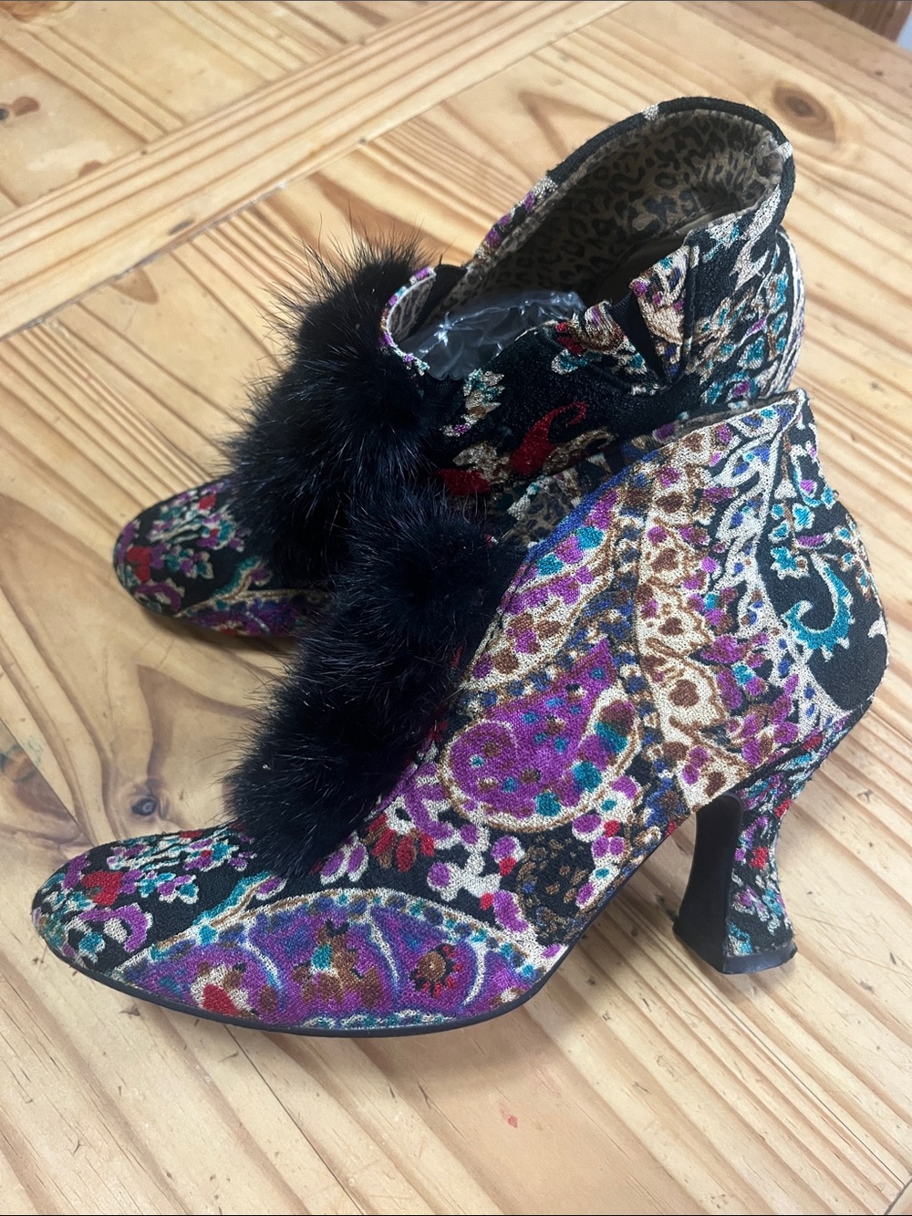 Baci "Daisy" Victorian-style Tapestry brocade and mink pompons ankle Vintage